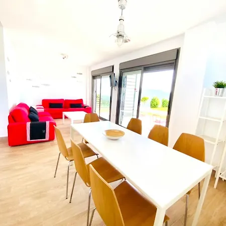 Вілла Spacious In With Private Pool Коніль-де-ла-Фронтера