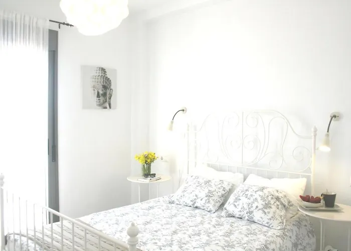 Spacious In With Private Pool